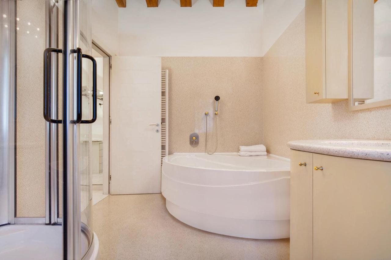 Villa Dismero-Un Oasi Di Lusso E Privacy Brenzone sul Garda Buitenkant foto
