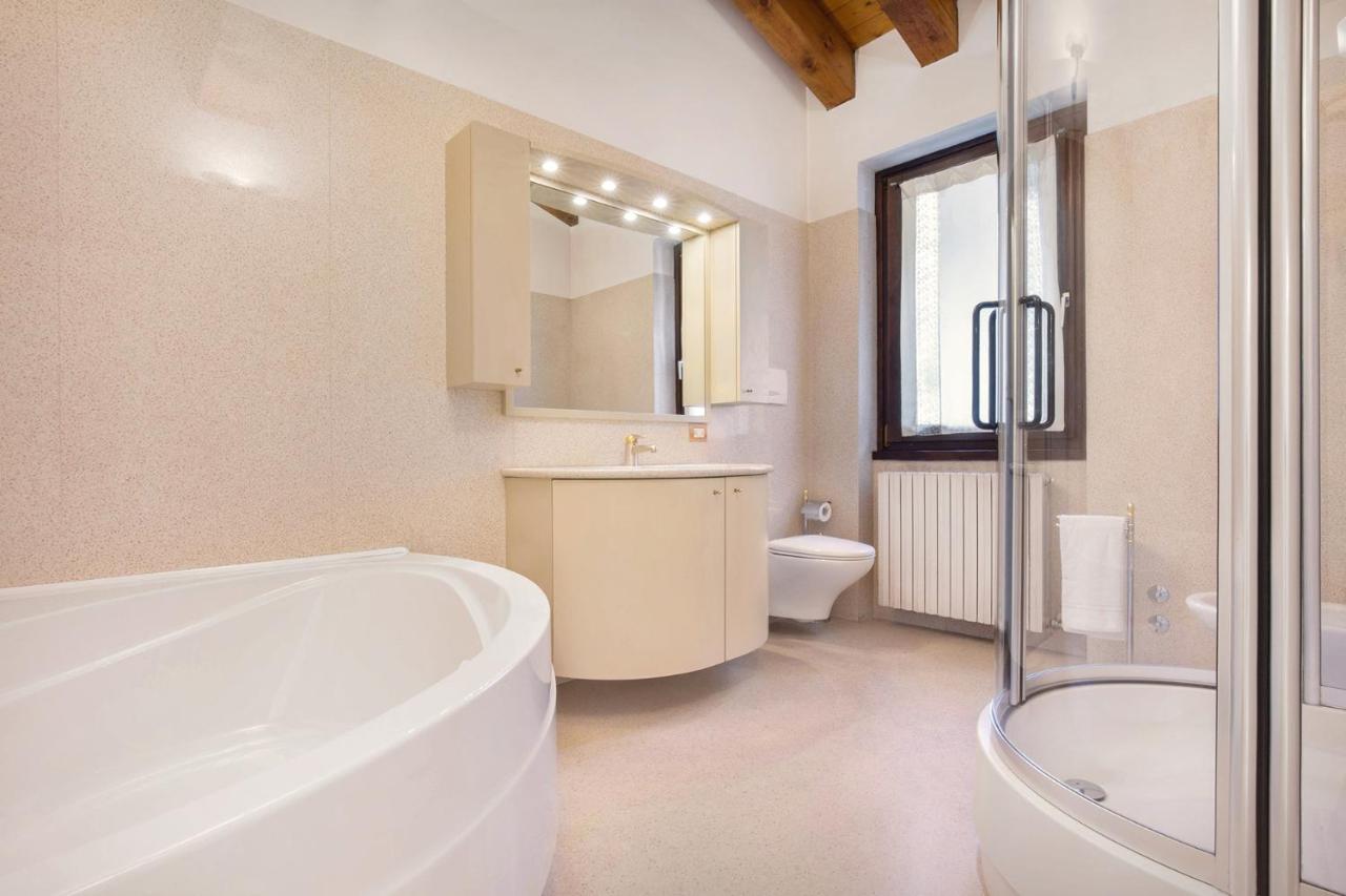 Villa Dismero-Un Oasi Di Lusso E Privacy Brenzone sul Garda Buitenkant foto